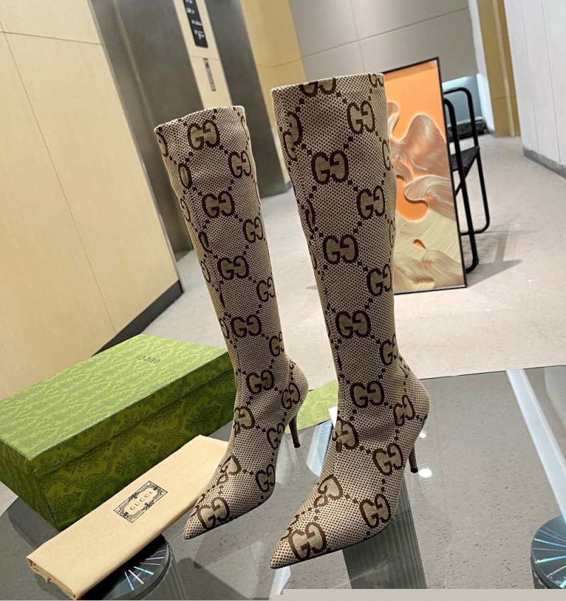 G*u*i boots
